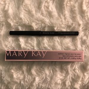 Mary Kay Eyeliner in “Black”